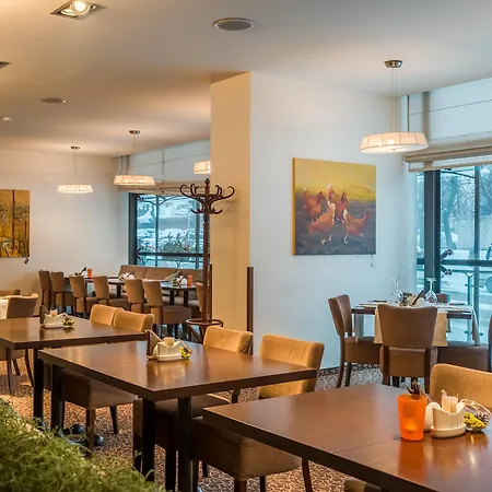 Panorama Hotel 3*